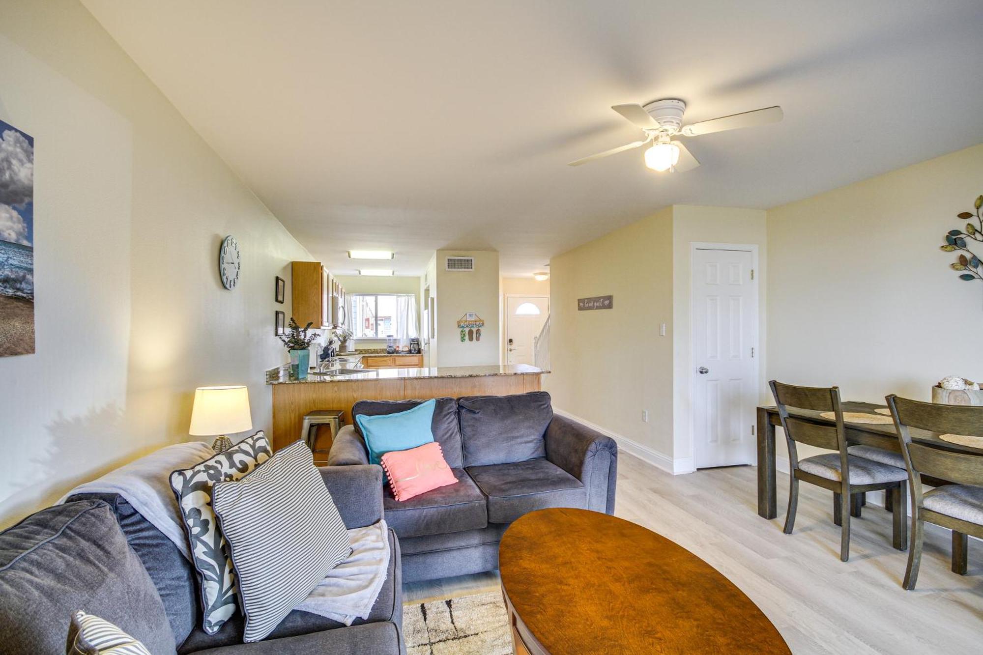 Airy Biloxi Condo With Patio Walk To Beach! ภายนอก รูปภาพ