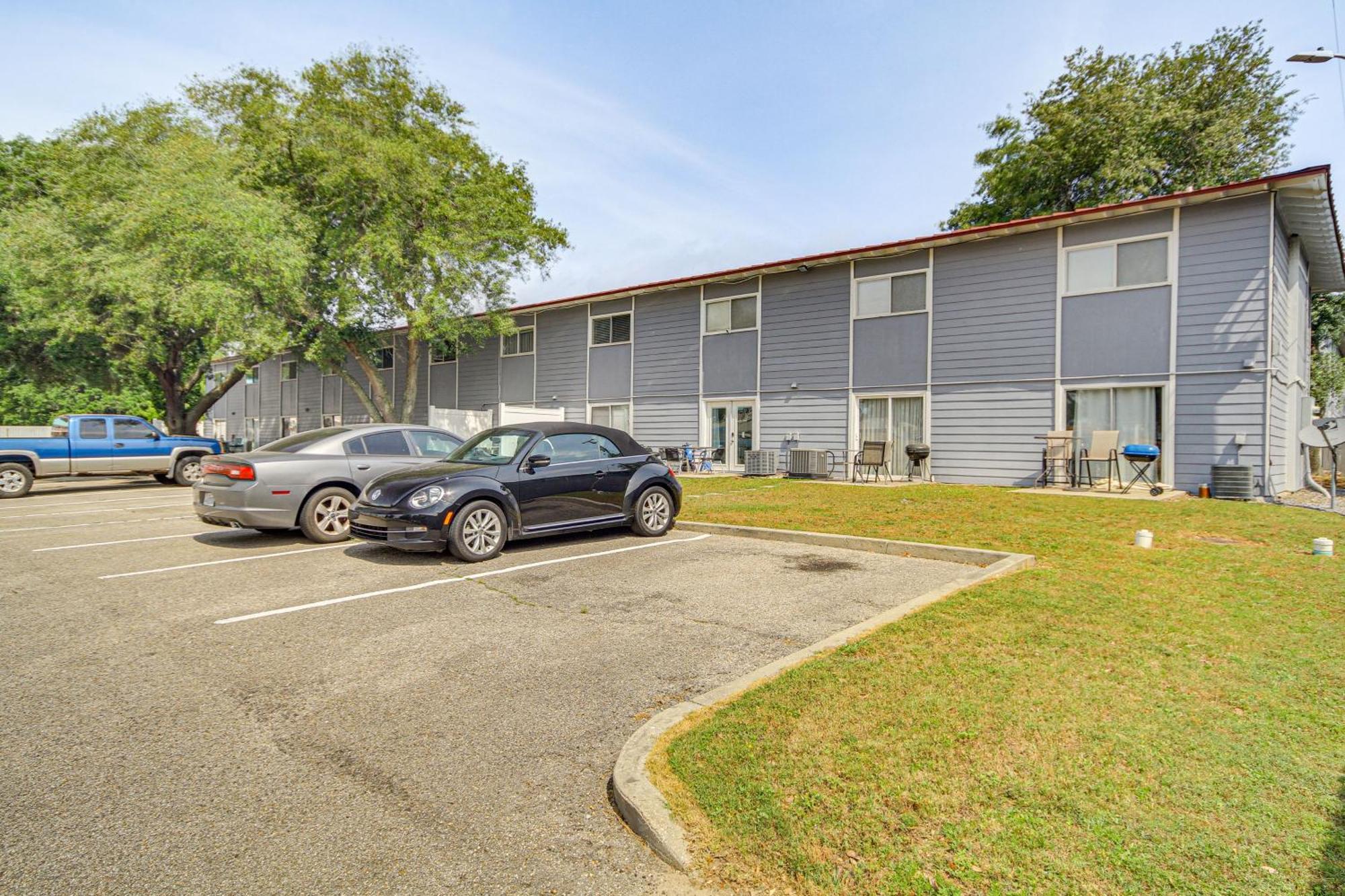 Airy Biloxi Condo With Patio Walk To Beach! ภายนอก รูปภาพ