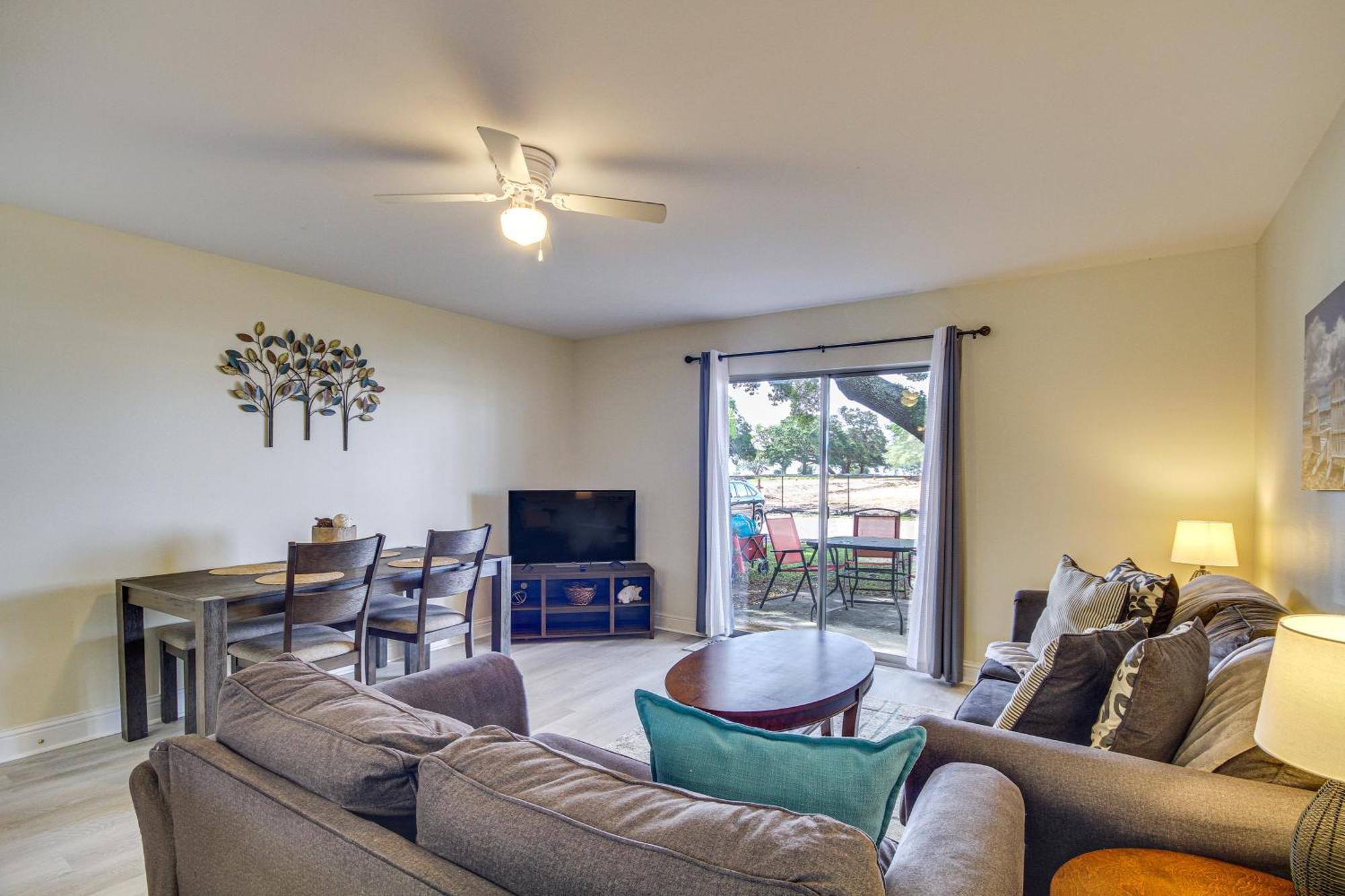 Airy Biloxi Condo With Patio Walk To Beach! ภายนอก รูปภาพ